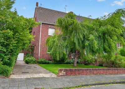 Außenansicht eines Backsteinhauses in Krefeld